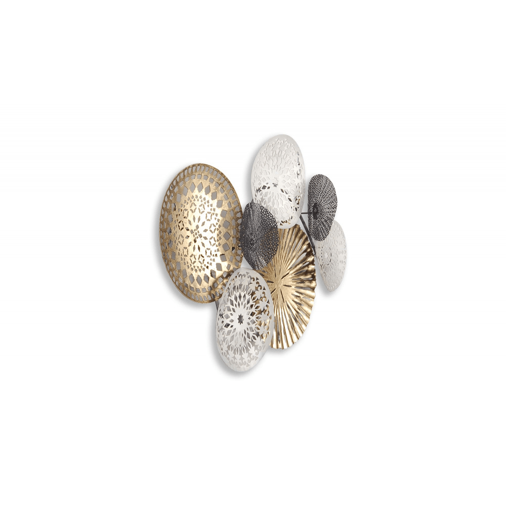 Orientalisches Metallgemälde: Handgefertigte Kunst in harmonischer Komposition, mit mehreren kunstvoll verarbeiteten Metallplatten in verschiedenen Farbnuancen, die einen dynamischen und modernen Look erzeugen.