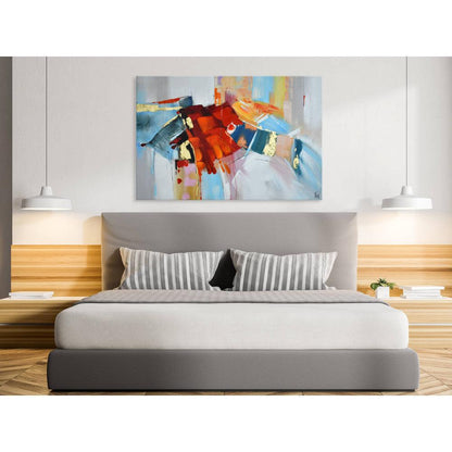 Faszinierendes mehrfarbiges Acryl-Gemälde mit lebhaften Rottönen und eleganter Rahmenstellung. Das Gemälde in einem stilvollen Schlafzimmer über dem modernen Bett präsentiert.