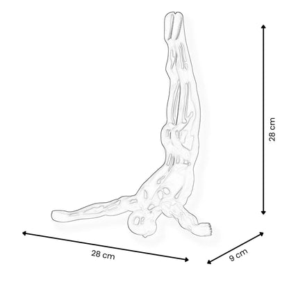 Skulptur eines Tauchers in Bewegung, 28cm hoch, handgefertigt aus Kunstharz - perfektes Deko-Stück für Wohnzimmer oder Büros.