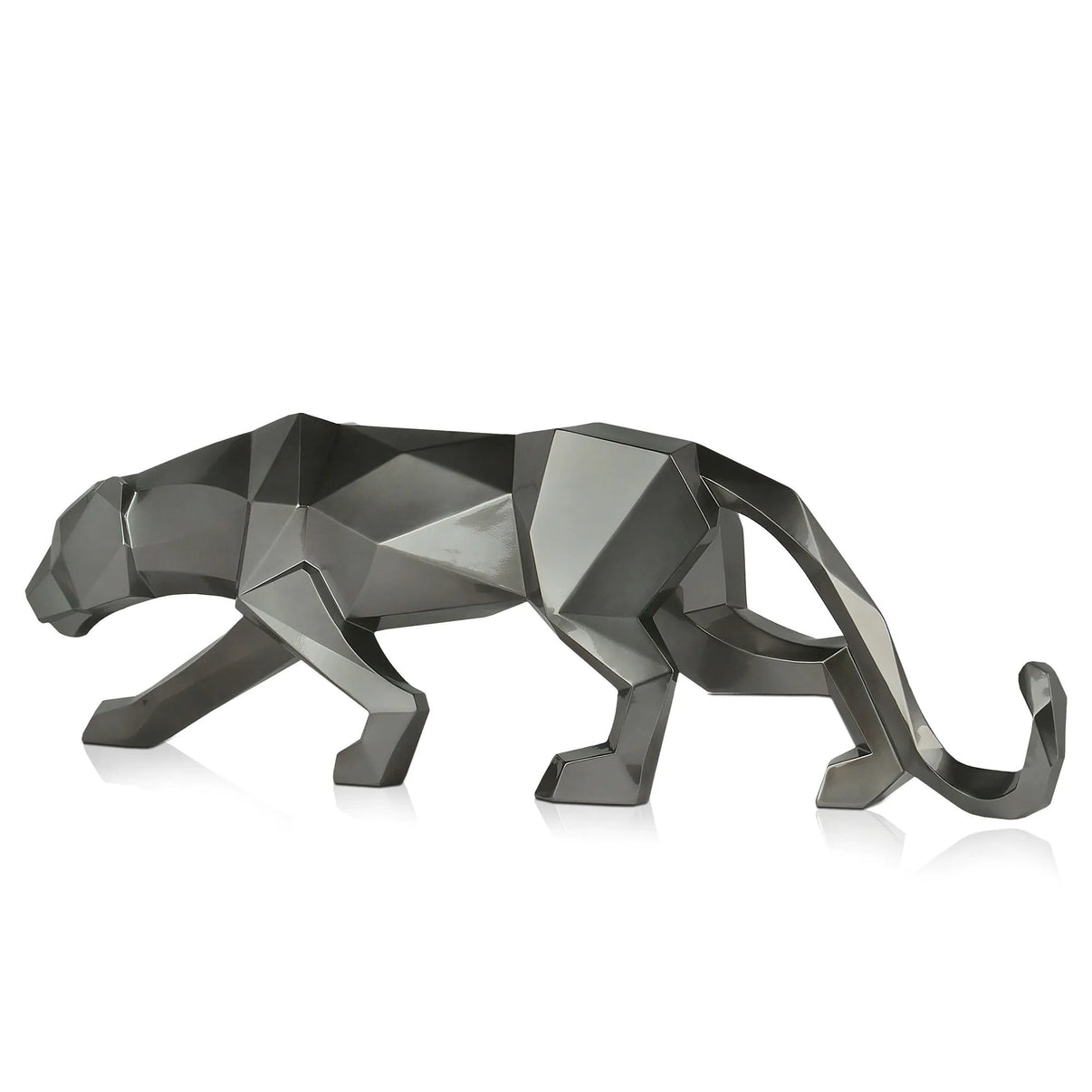 Facettierte Panther Skulptur Aus Kunstharz, Anthrazitmetallic, 31 Cm Hoch, 99 Cm Lang in einem eleganten Wohnambiente dekoriert.