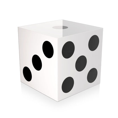 Vielseitigkeit des Beistelltischs Würfel 50 x 50 cm - leicht und einfach zu bewegen, ideal für eine flexible Raumgestaltung.