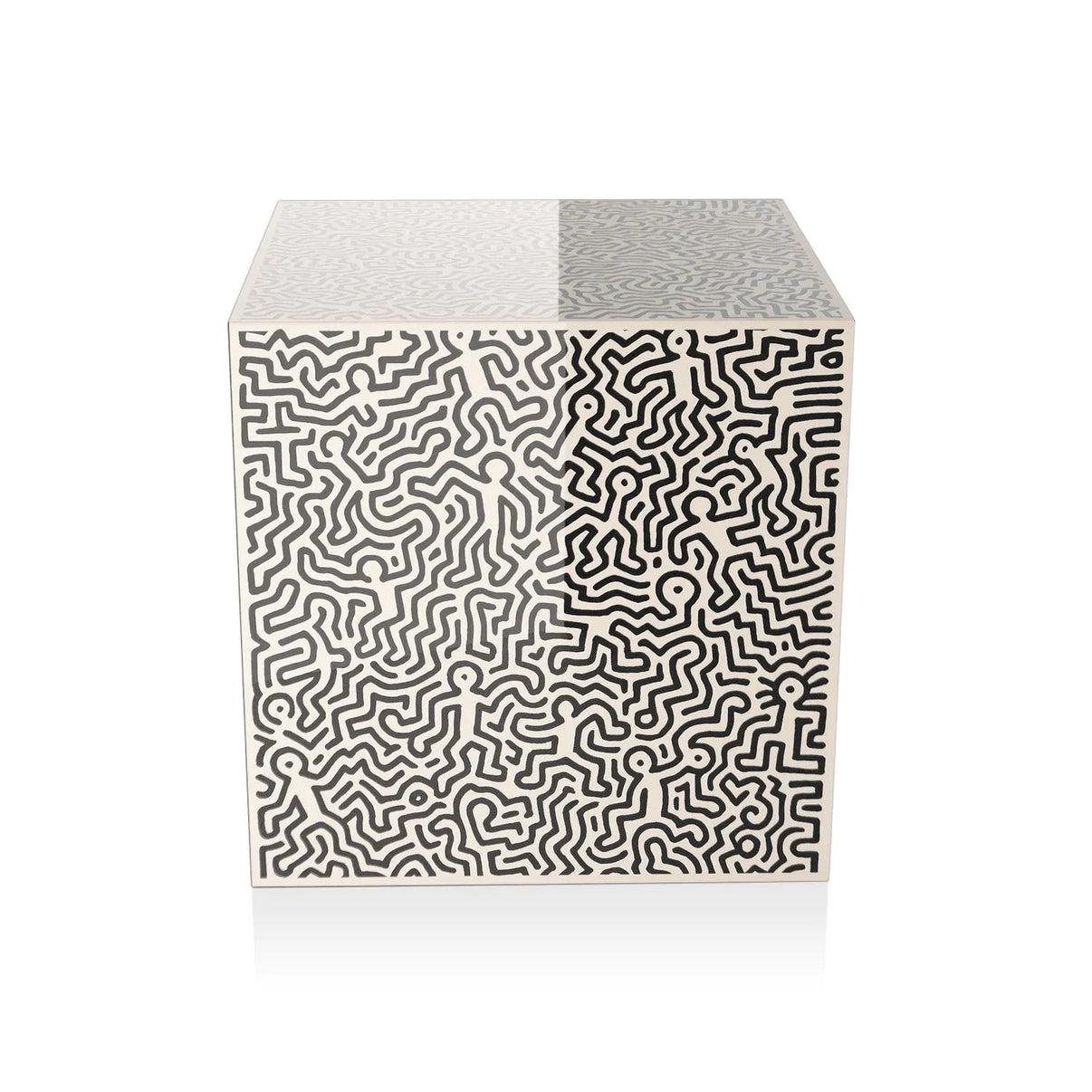 Beistelltisch Pop 50 x 50 cm in elegantem Design aus hochwertigem Methacrylat, ideal für Wohnzimmer, Schlafzimmer oder Flur.