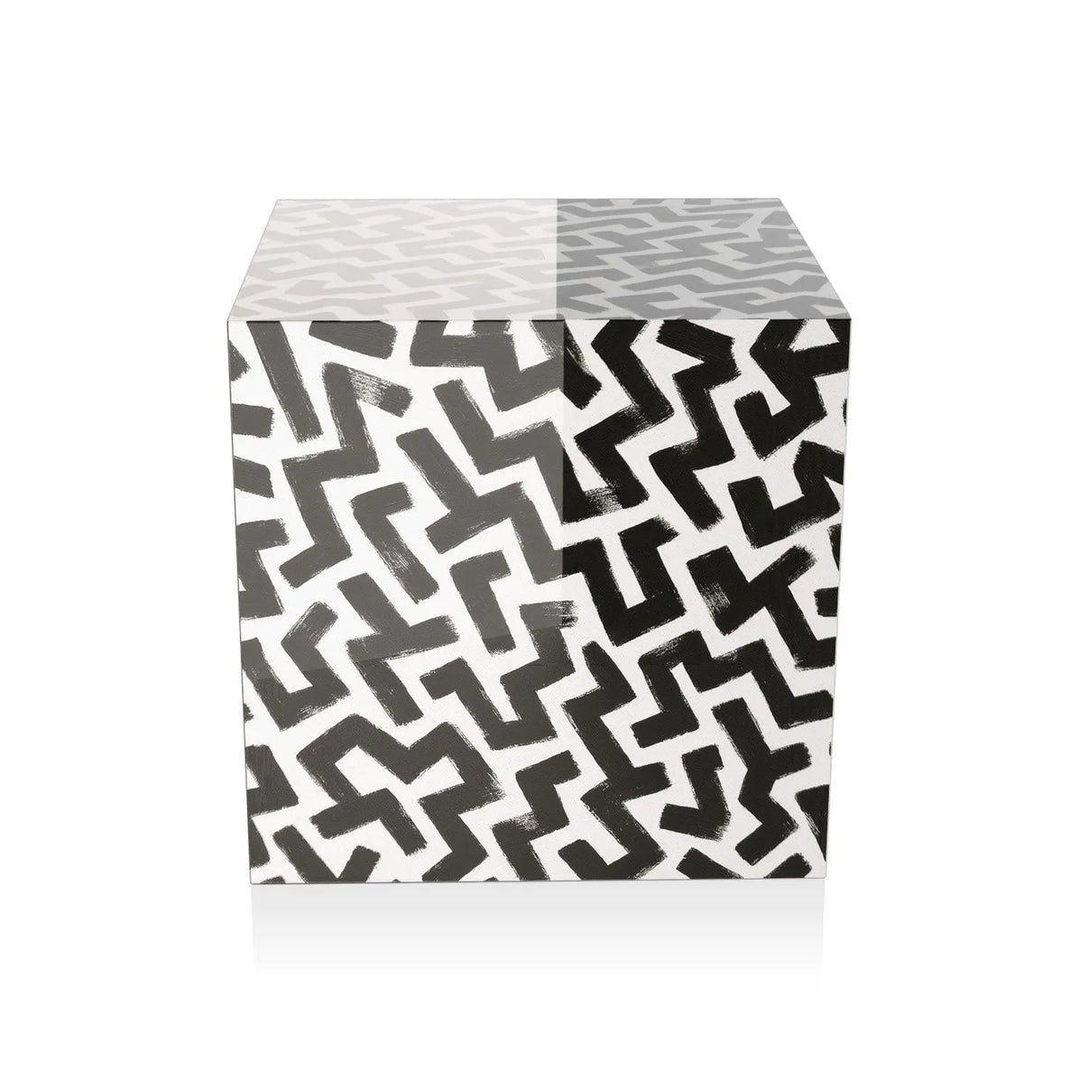Beistelltisch Labyrinth, 50 x 50 cm, elegantes Design aus Methacrylat schwarz mit polierter Oberfläche.