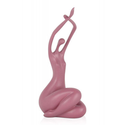 Erwachende Frau – Elegante moderne Skulptur in sanftem Rosa aus satiniertem Harz, zeigt eine stilvolle weibliche Figur, die mit erhobenen Händen posiert.