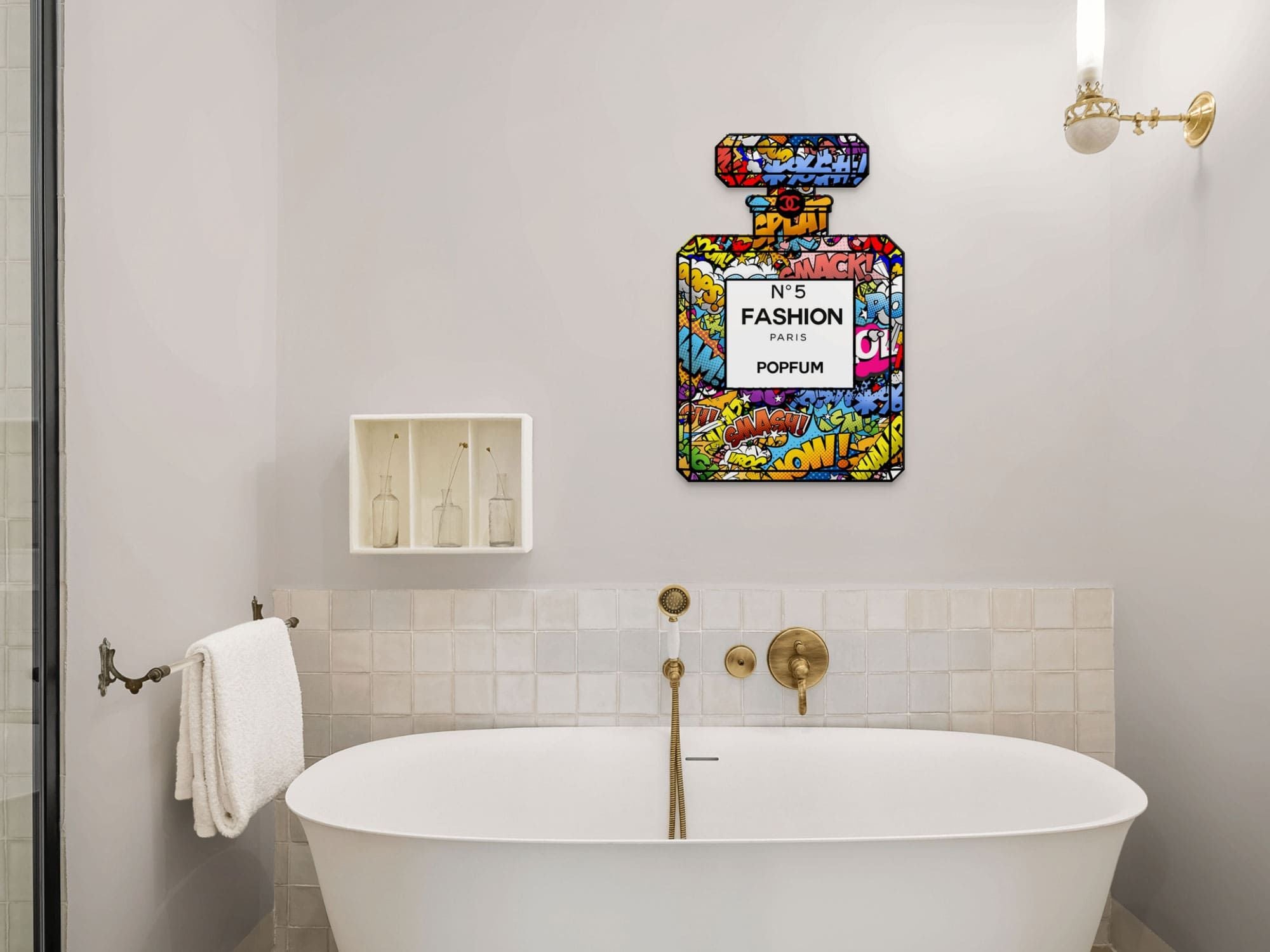 Detailansicht des modernen Acrylbilds Parfümflasche von Paolo & Edgar, das glänzendes Methacrylat und mehrfarbige Designs in höchster italienischer Handwerkskunst präsentiert.
