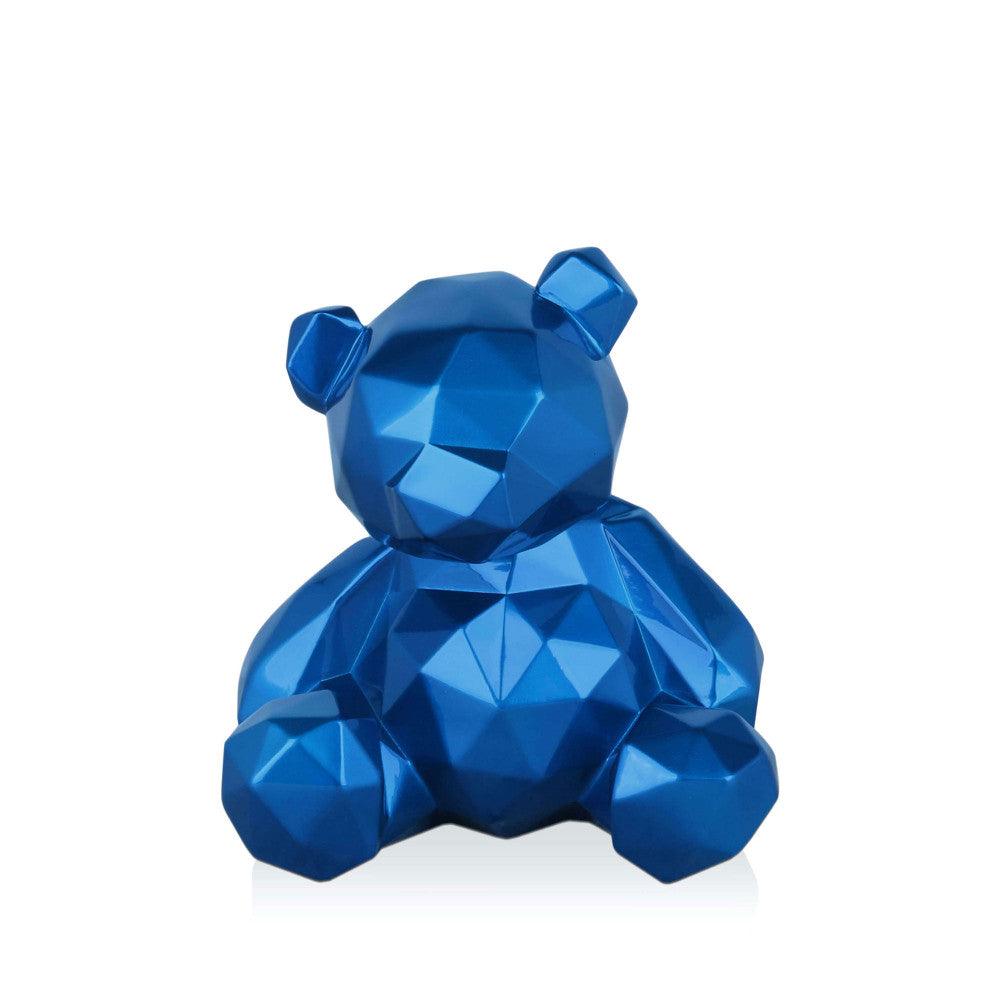 Facettierte blaue Bärchen-Skulptur aus Kunstharz - Modernes Metalleffekt-Design, Vorderansicht, zeigt die interessante facettierte Oberfläche.