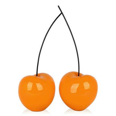 Kleine Doppelkirschen, orange. Skulptur Pop Art aus lackiertem Harz. 43 x 29 x 11 cm. - Designerobjekte.com