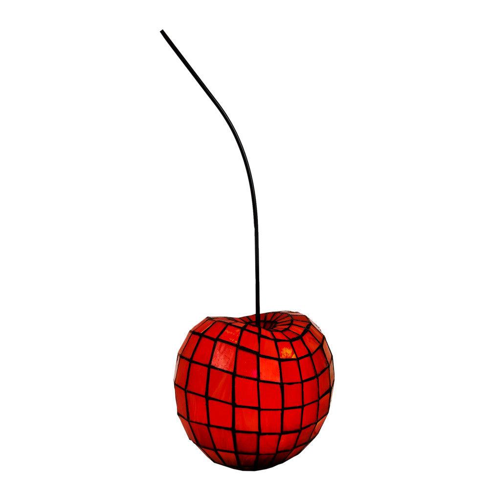 Tiffany Nachttischlampe im Stil "Rote Kirsche" mit rot gemustertem Glasschirm und schwarzem Stiel.