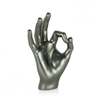 Moderne figurative Skulptur in anthrazit mit Metalleffekt – handgefertigtes Kunstwerk für stilvolle Inneneinrichtungen, das eine stilisierte Hand zeigt, die ein ok Zeichen macht.