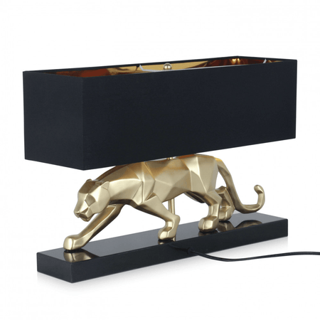Panther Tischlampe – Moderne Skulptur aus Harz mit Marmorsockel und Metalleffekt, zeigt eine goldene Pantherfigur mit einem schwarzen Lampenschirm.