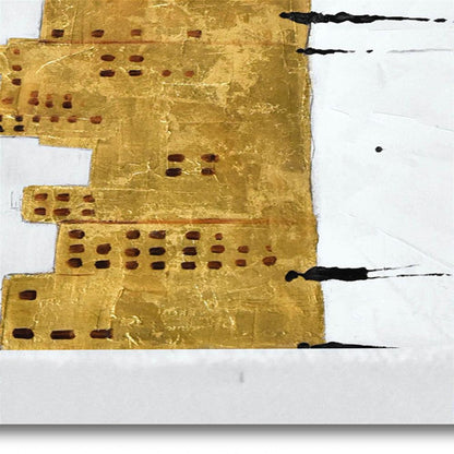 Nahaufnahme des handgemalten Kunstwerks 'People in the City' mit goldenen und schwarzen Farbakzenten auf Leinwand, die urbane Elemente darstellen.