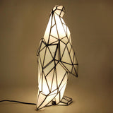 Pinguin facettiert. Nachttischlampe mit geschweißtem Glasschirm Tiffany-Verarbeitung. 50 x 23 x 20 cm - Designerobjekte.com
