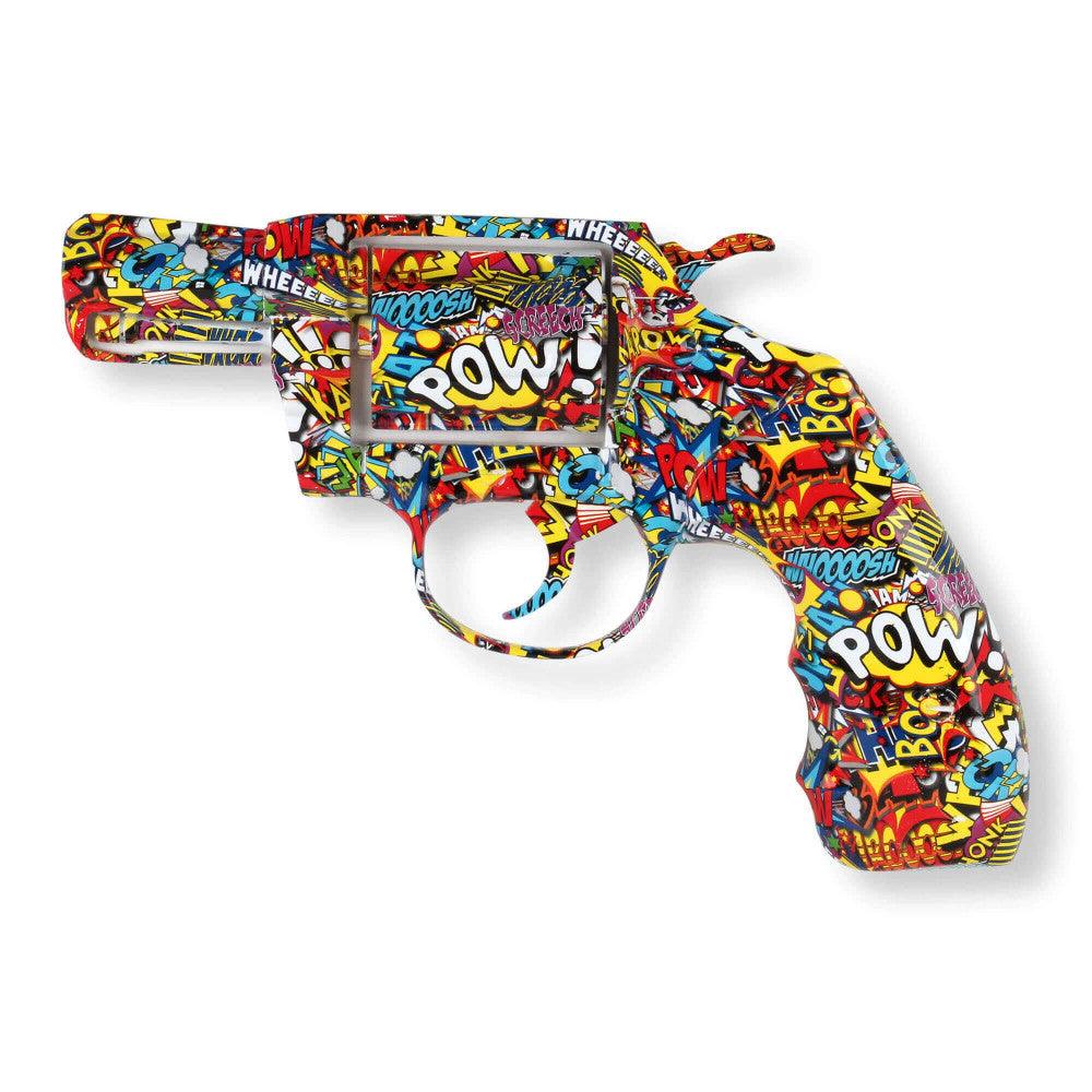 Faszinierende Pop Art Wandskulptur: Mehrfarbige Pistole/Revolver aus Kunstharz mit lebhaftem Comic-Design, 32 x 47 cm, perfekt für moderne Wohnräume.