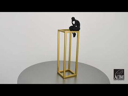 Moderne Figurative Skulptur. Satinierte Harz. Chromsockel. Elegant Und Einzigartig. 37 x 11 x 11 cm.