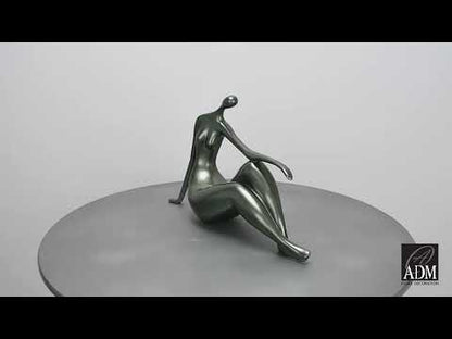 Kleine Ruhe. Elegante Skulptur in Anthrazit. Handgefertigtes Unikat aus Kunstharz. Zeitgenössisches Design.