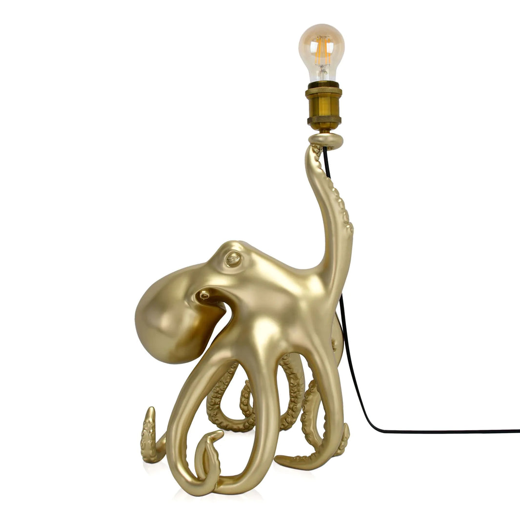 Faszinierende Skulptur Tischlampe Krake Gold 53x32x28cm Pop-Art aus Harz mit Metalleffekt für eine kreative Wohnraumgestaltung.