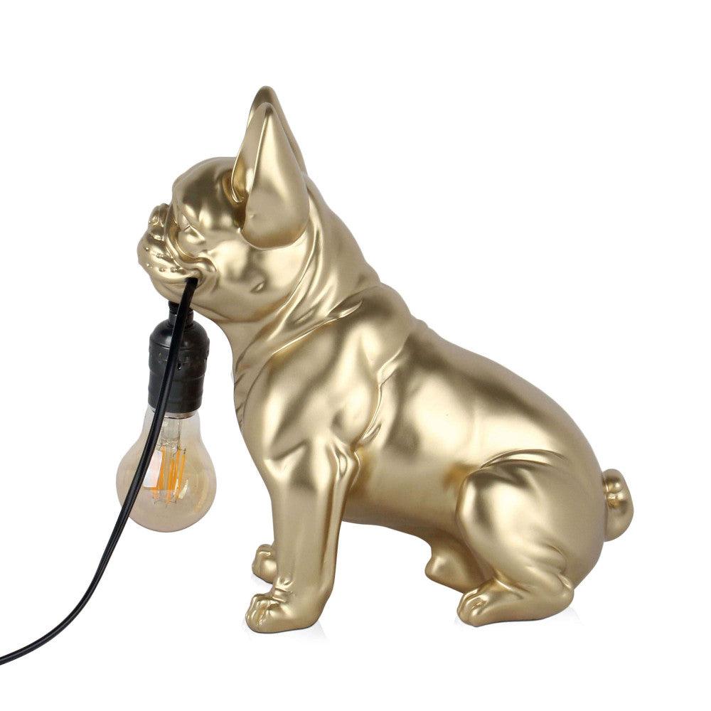 Goldene Französische Bulldogge Tischlampe – Pop Art Skulptur aus Kunstharz mit Metalleffekt, in gold glänzender Farbgebung mit einer Lampe im Maul.