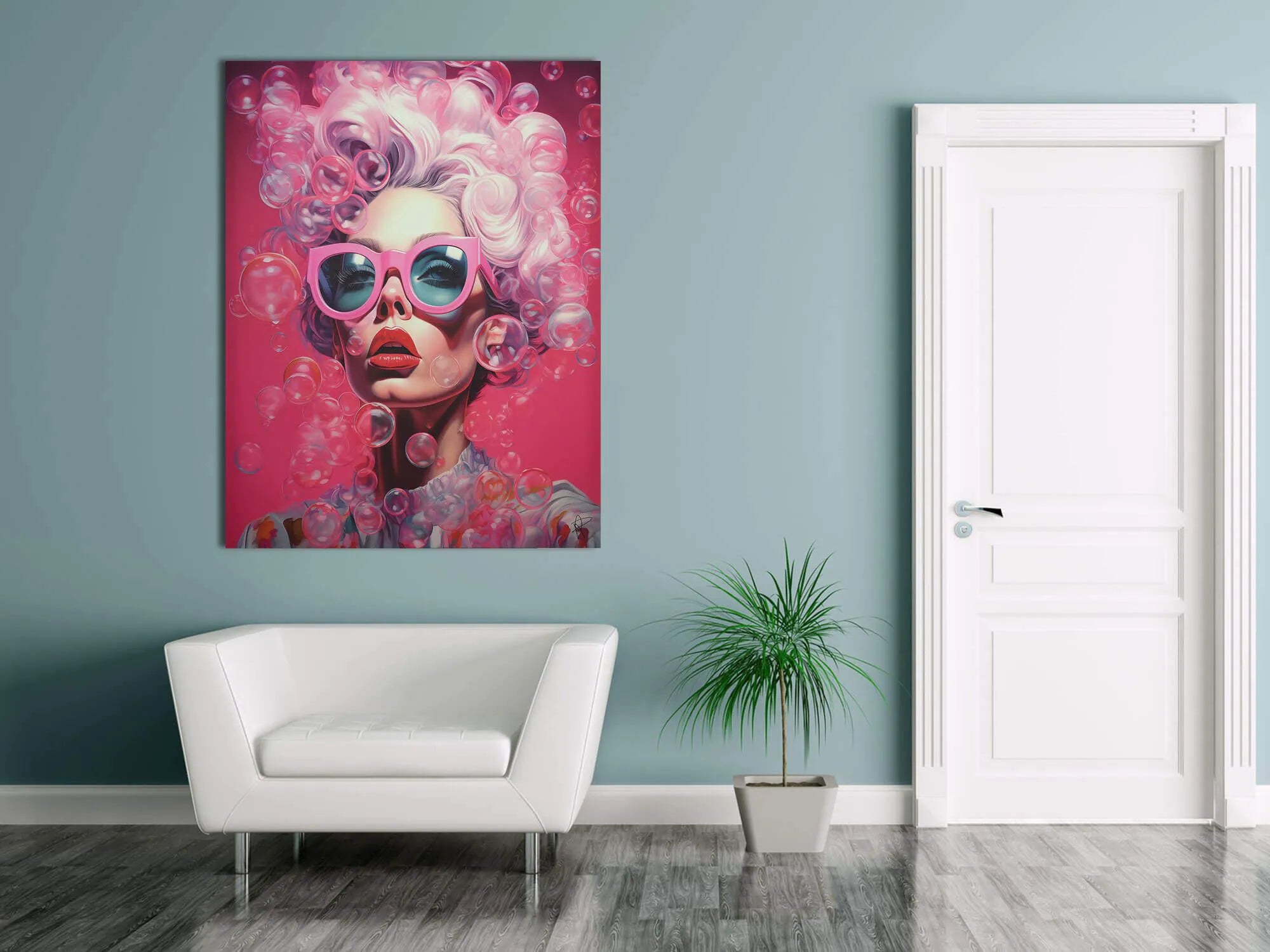 Moderne Fuxia Leinwandbild 90 x 70 cm Mit 3D Textur Von Paolo Rossini – beeindruckendes Kunstwerk an einer stylischen Wand, zeigt eine feminine Figur mit Sonnenbrille und blubbernden Seifenblasen in einem modernen Raum.