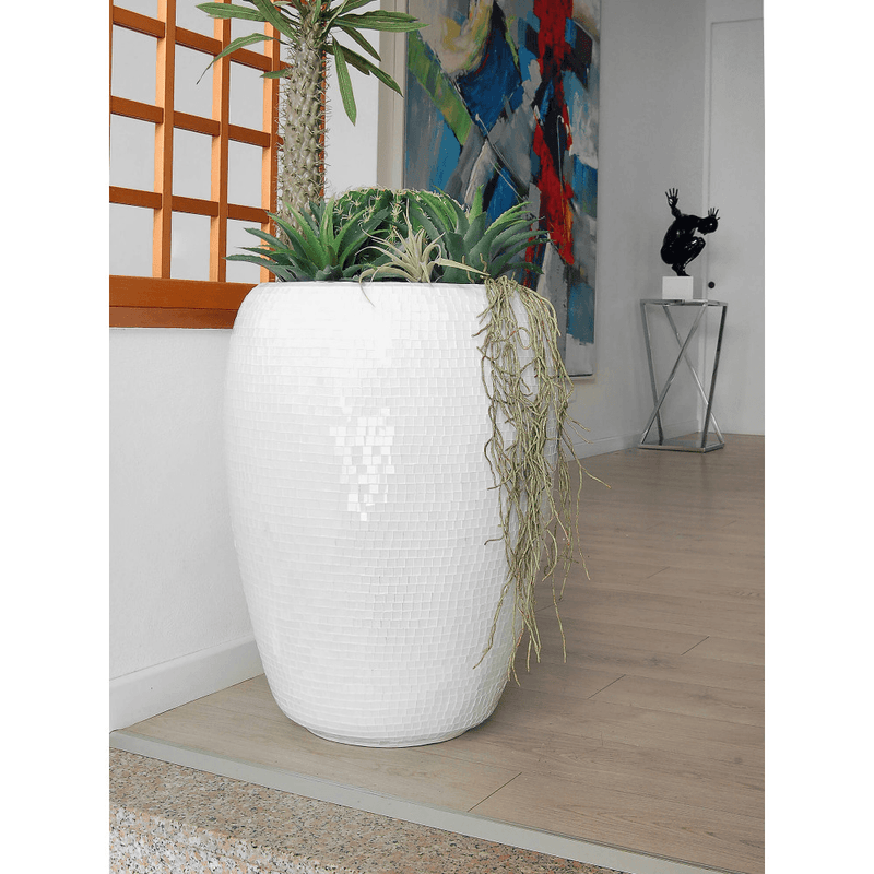 Weisse Bodenvase. Dekoriertes Glasmosaik - Designerobjekte.com